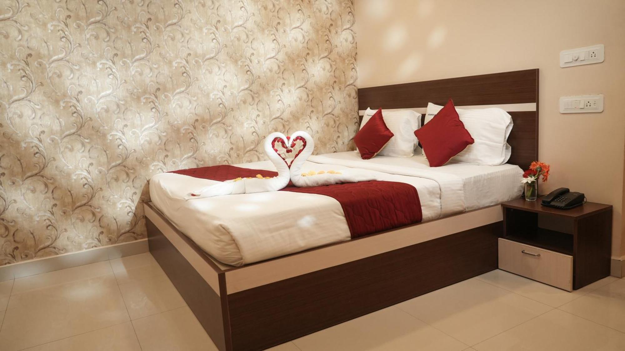 Hotel Mountview Comforts Τιρουπάτι Εξωτερικό φωτογραφία