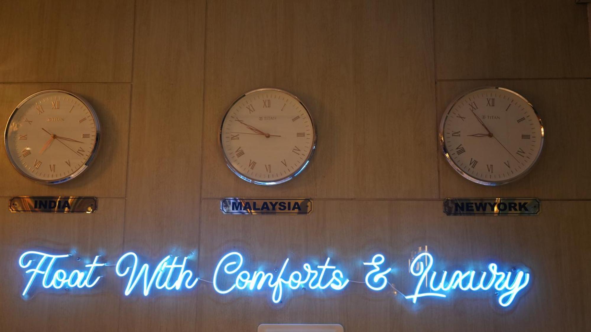 Hotel Mountview Comforts Τιρουπάτι Εξωτερικό φωτογραφία
