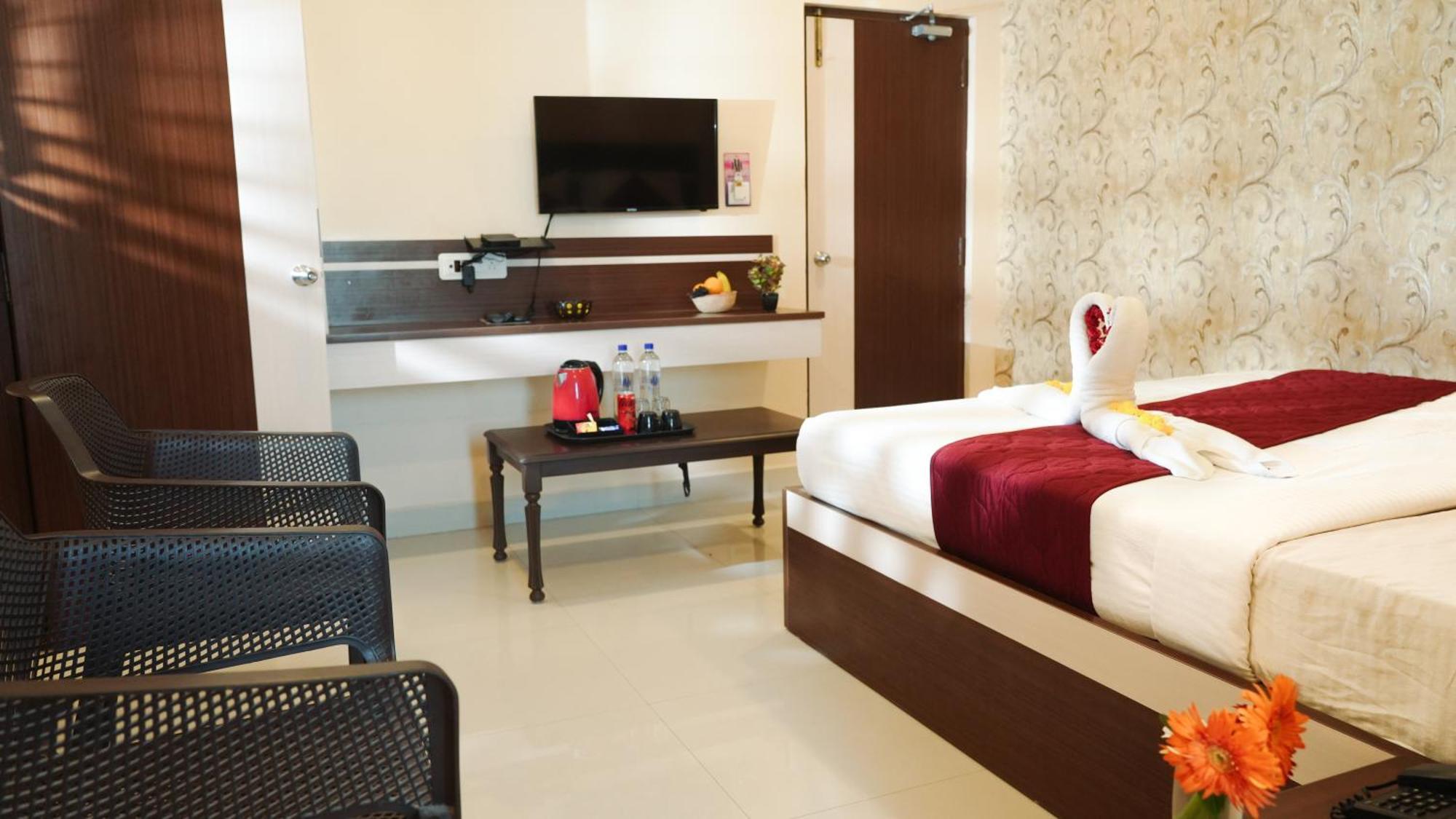 Hotel Mountview Comforts Τιρουπάτι Εξωτερικό φωτογραφία