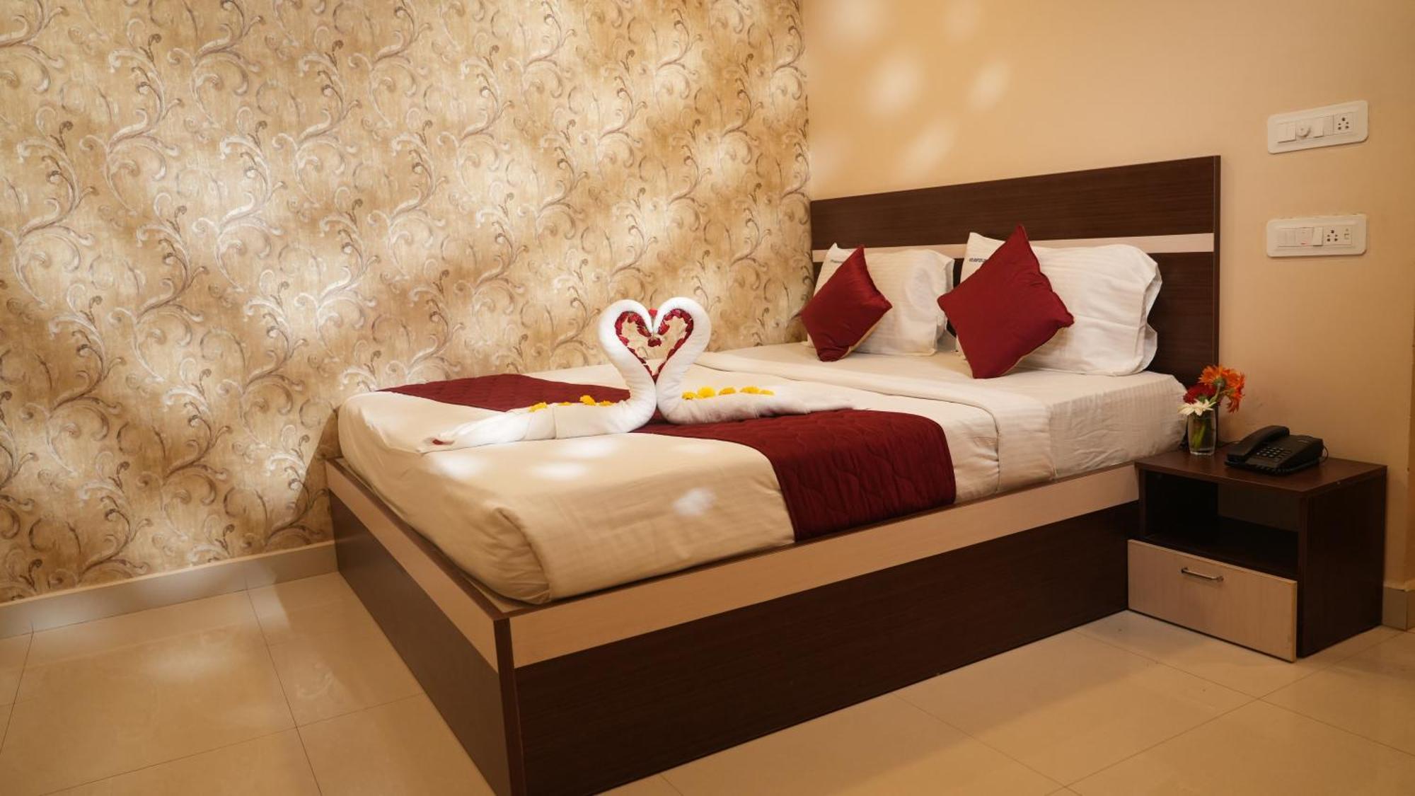 Hotel Mountview Comforts Τιρουπάτι Εξωτερικό φωτογραφία